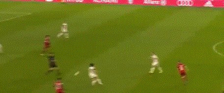 开云体育-【德甲】莱万梅开二度 科芒+夸西破门 拜仁4比0胜